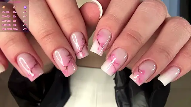 LindaFarmer online show from 11/24/25, 03:50