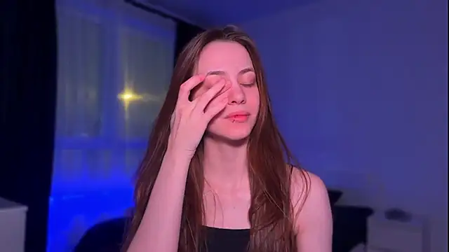 Snapshot of Riasha chatting on 11/12/25, 08:30 Riasha online show from 11/12/25, 08:30