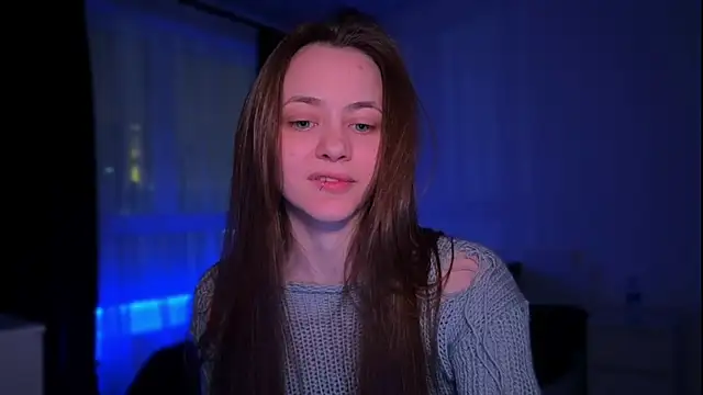 Snapshot of Riasha chatting on 11/20/25, 09:36 Riasha online show from 11/20/25, 09:36