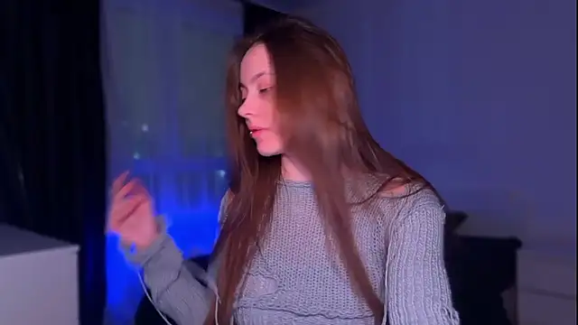 Snapshot of Riasha chatting on 11/22/25, 09:36 Riasha online show from 11/22/25, 09:36