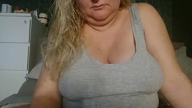 Marie Slate online show from 11/11/25, 10:48