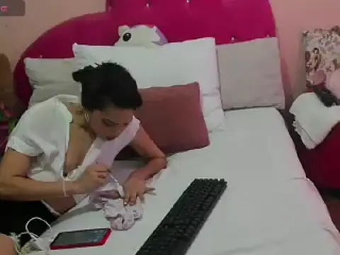 Snapshot of jadde_blair chatting on 12/13/24, 08:04 jadde blair online show from 12/13/24, 08:04