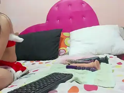 Snapshot of jadde_blair chatting on 12/31/24, 02:40 jadde blair online show from 12/31/24, 02:40