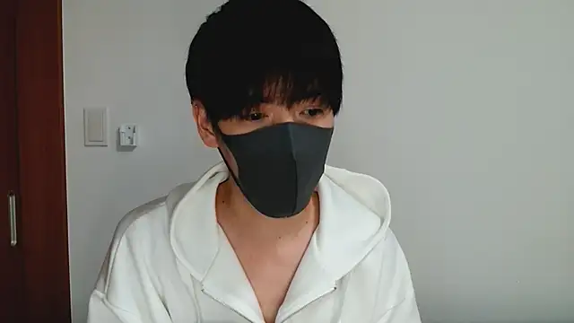 itsme LEON online show from 03/19/25, 01:51