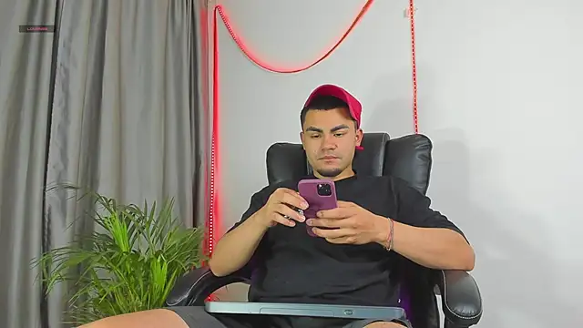 kalivan voinesscu online show from 12/01/25, 08:08