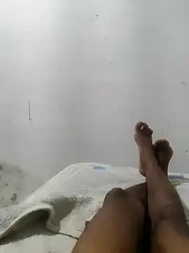 Snapshot of Douglas202424 chatting on 12/20/24, 04:36 Douglas202424 online show from 12/20/24, 04:36