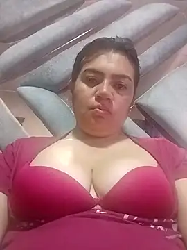 naughty-sharlot online show from 01/04/25, 11:43