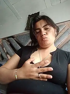 naughty-sharlot online show from 09/26/25, 07:29