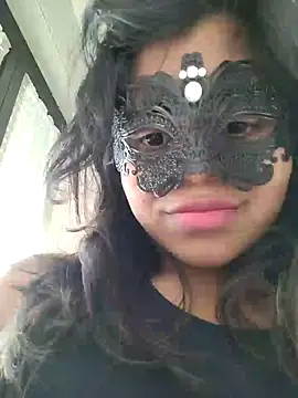 Bella Luna18 online show from 12/25/24, 08:07