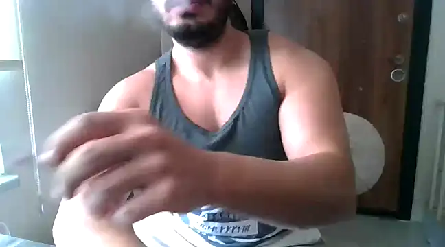 Snapshot of DateMike94 chatting on 12/09/24, 11:36 DateMike94 online show from 12/09/24, 11:36