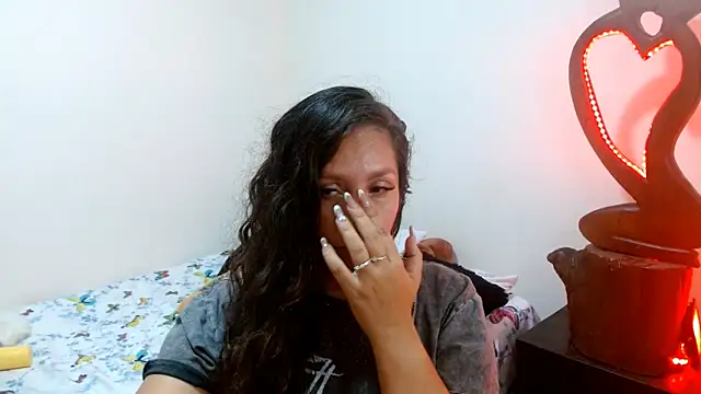 Snapshot of naihroby chatting on 12/09/24, 02:45 naihroby online show from 12/09/24, 02:45