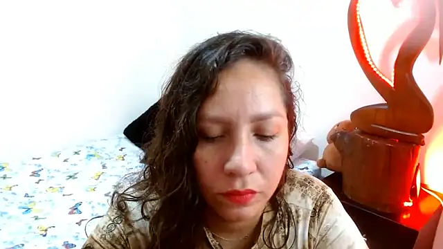 Snapshot of naihroby chatting on 12/26/24, 09:58 naihroby online show from 12/26/24, 09:58