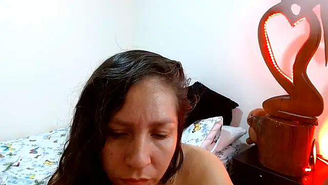 Snapshot of naihroby chatting on 12/31/24, 07:31 naihroby online show from 12/31/24, 07:31