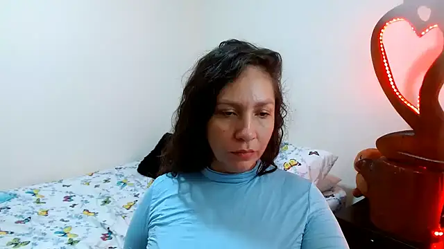 Snapshot of naihroby chatting on 01/02/25, 02:33 naihroby online show from 01/02/25, 02:33