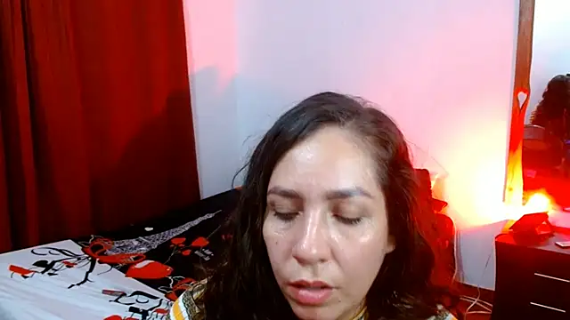 Snapshot of naihroby chatting on 01/19/25, 02:47 naihroby online show from 01/19/25, 02:47