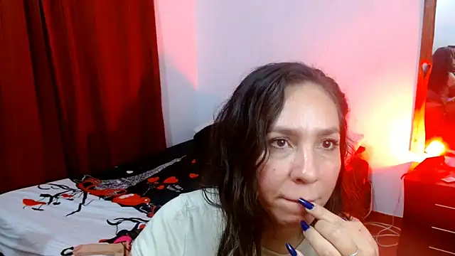 Snapshot of naihroby chatting on 01/30/25, 03:44 naihroby online show from 01/30/25, 03:44