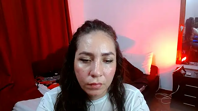 Snapshot of naihroby chatting on 02/20/25, 01:25 naihroby online show from 02/20/25, 01:25