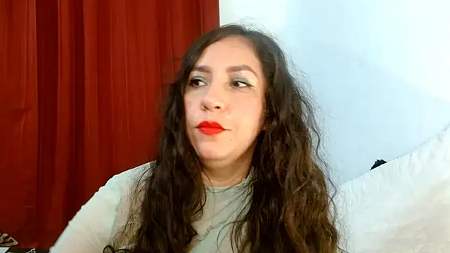 Snapshot of naihroby chatting on 02/23/25, 05:34 naihroby online show from 02/23/25, 05:34