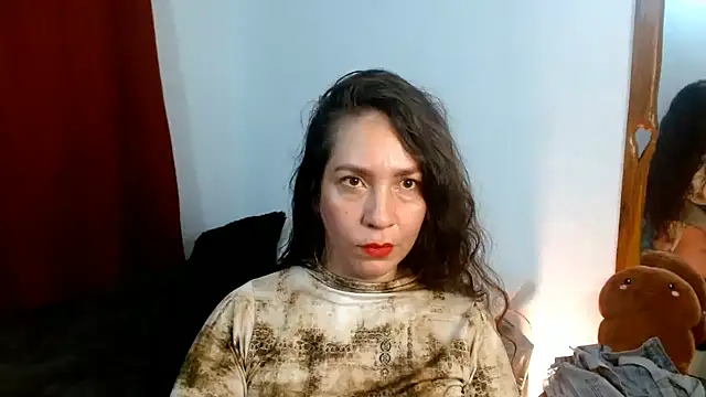 Snapshot of naihroby chatting on 02/27/25, 04:41 naihroby online show from 02/27/25, 04:41