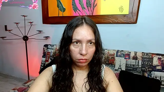 Snapshot of naihroby chatting on 09/27/25, 08:58 naihroby online show from 09/27/25, 08:58