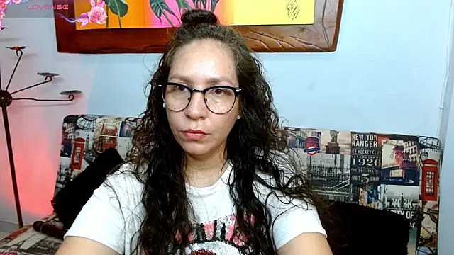 Snapshot of naihroby chatting on 09/28/25, 09:03 naihroby online show from 09/28/25, 09:03