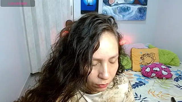 Snapshot of naihroby chatting on 10/09/25, 07:39 naihroby online show from 10/09/25, 07:39