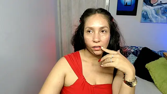 Snapshot of naihroby chatting on 03/25/26, 04:29 naihroby online show from 03/25/26, 04:29