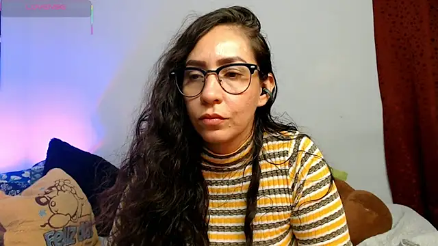 Snapshot of naihroby chatting on 04/01/26, 03:40 naihroby online show from 04/01/26, 03:40