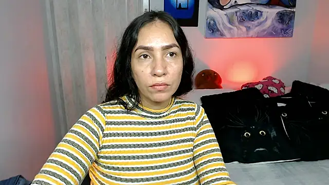 Snapshot of naihroby chatting on 04/13/26, 04:51 naihroby online show from 04/13/26, 04:51