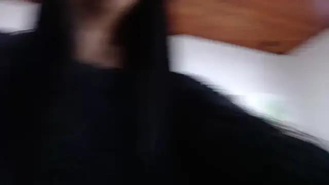 CarolineBrunx online show from 10/28/25, 03:54