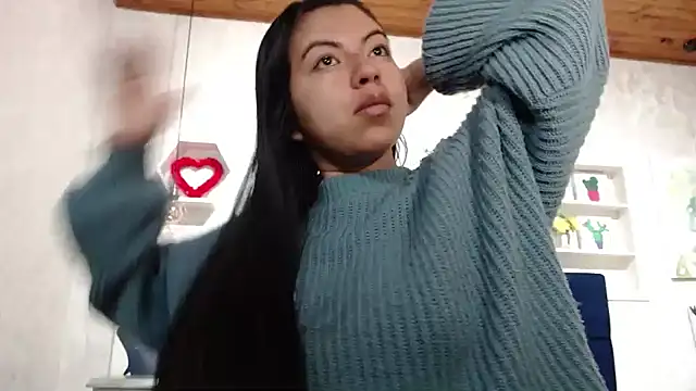 CarolineBrunx online show from 11/18/25, 05:34