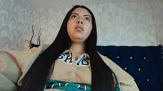 CarolineBrunx online show from 04/17/26, 10:57