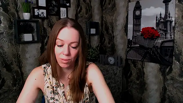 Snapshot of GloriaSi_ chatting on 04/26/26, 04:54 GloriaSi online show from 04/26/26, 04:54