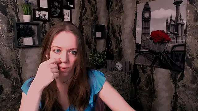 Snapshot of GloriaSi_ chatting on 05/05/26, 05:48 GloriaSi online show from 05/05/26, 05:48