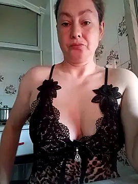 Snapshot of RamyLove36 chatting on 02/16/25, 11:16 RamyLove36 online show from 02/16/25, 11:16