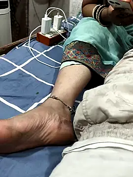 Bhabhi desi12 online show from 10/18/25, 06:41