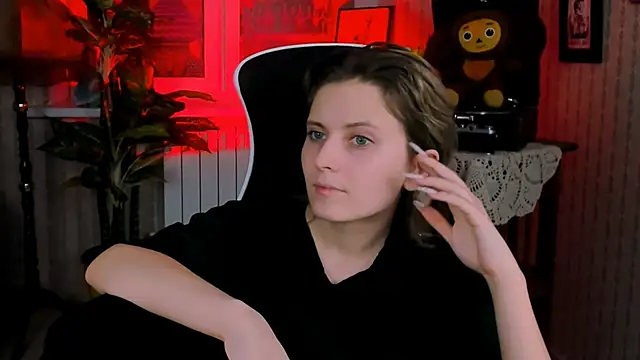 LolaAsmus online show from 12/21/24, 12:06