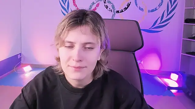 LolaAsmus online show from 12/24/24, 05:05