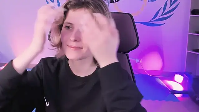 LolaAsmus online show from 12/24/24, 08:11