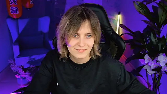 LolaAsmus online show from 02/04/25, 11:16