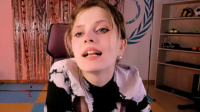 LolaAsmus online show from 02/27/25, 11:31