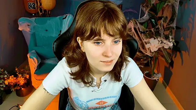 LolaAsmus online show from 10/22/25, 05:30