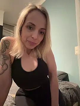 Annelibre online show from 02/23/25, 08:33