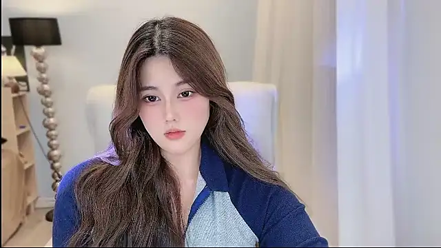 Strawberrybabyy1 online show from 12/20/24, 08:01