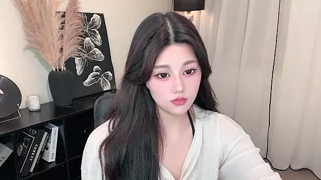 Strawberrybabyy1 online show from 03/04/25, 01:06