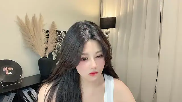 Strawberrybabyy1 online show from 03/21/25, 03:13