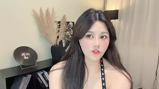 Strawberrybabyy1 online show from 03/22/25, 02:47