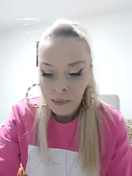 Snapshot of Naty_vip chatting on 12/08/24, 03:02 Naty vip online show from 12/08/24, 03:02