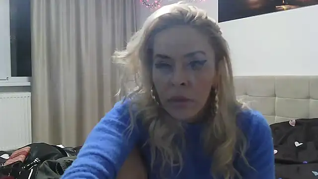 Snapshot of Naty_vip chatting on 12/15/24, 10:37 Naty vip online show from 12/15/24, 10:37
