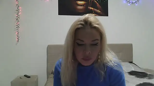 Snapshot of Naty_vip chatting on 12/18/24, 03:11 Naty vip online show from 12/18/24, 03:11
